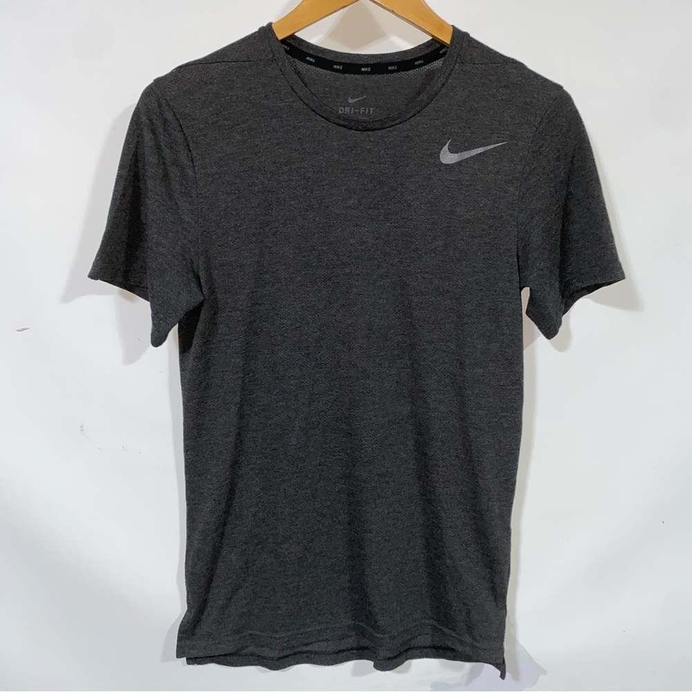 Nike dri fit tee shirt